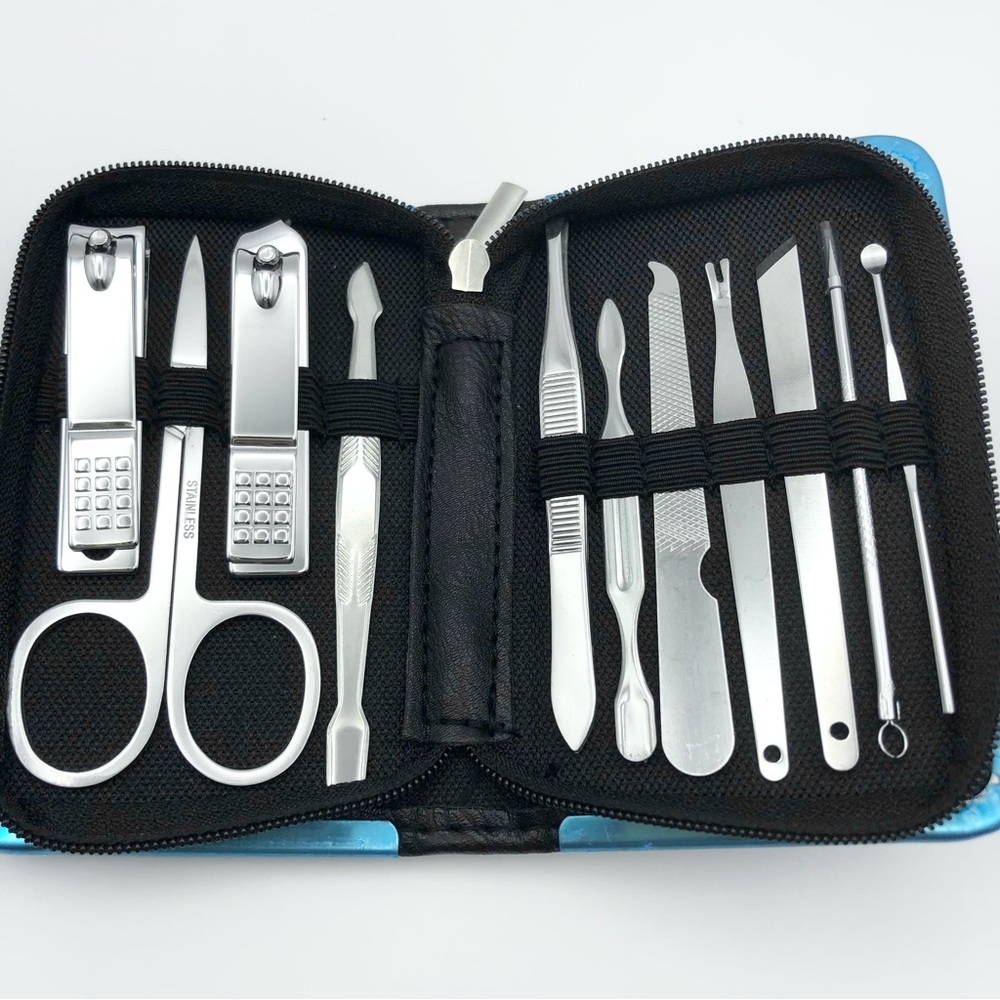 11 pc Zippered Travel Grooming Kit